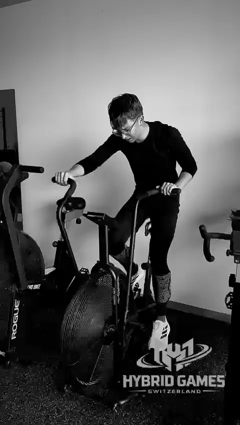 Air Bike im HYBRID GAMES YOUTH Training